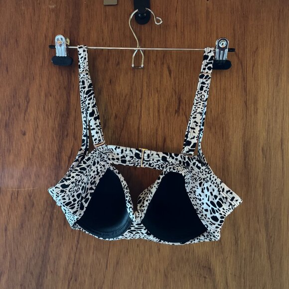 Leopard print swimsuit top (size M) - Picture 3 of 4